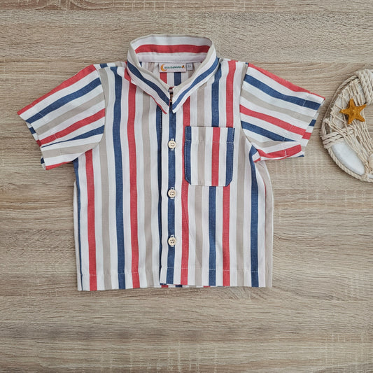 Camisa com colarinho